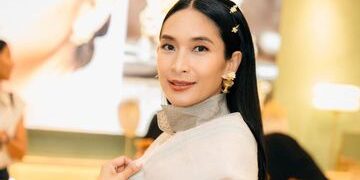 Happy Salma membagikan pandangannya tentang makna kemerdekaan Indonesia.