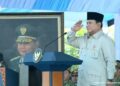 Presiden Prabowo Subianto memimpin upacara Gelar Pasukan Operasional dan Kehormatan Militer di Batujajar, Jawa Barat, 10 Agustus 2025.