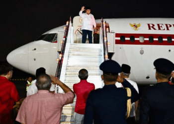 Presiden Prabowo Subianto bersiap pulang ke Indonesia dari Pangkalan Udara Paya Lebar Air Base, Singapura, 9 Agustus 2025.