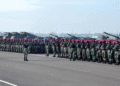 TNI menggelar gladi upacara pasukan operasional dan kehormatan militer di Landasan Udara Suparlan, Batujajar, Jawa Barat.