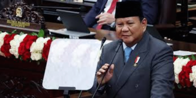 Presiden RI Prabowo Subianto menyampaikan pidato di gedung DPR MPR