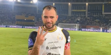 Persija Tembus Puncak Klasemen Usai Bantai Persis 3-0 di Solo