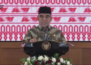 Ketua MPR RI Ahmad Muzani menyampaikan pidato pada peringatan Hari Konstitusi ke-80 di Kompleks Parlemen, Senayan, Jakarta.
