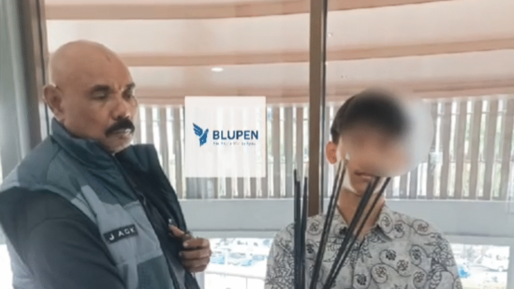 Polisi amankan pelajar bawa busur panah saat hendak ikut demo DPR