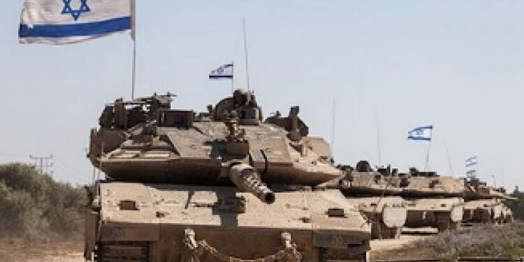 Tank tempur Israel bergerak menuju perbatasan Gaza