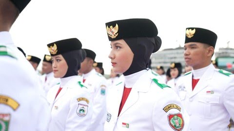 Anggota Paskibraka 2025 saat pengukuhan di Istana Negara Jakarta