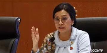 Sri Mulyani saat rapat membahas kebijakan negara