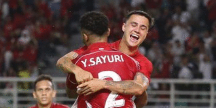 Selebrasi Eliano Reijnders dan Yakob Sayuri usai mencetak gol ke gawang Taiwan