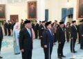 Presiden Prabowo Subianto melantik menteri, wakil menteri, dan kepala lembaga baru Kabinet Merah Putih di Istana Negara, Jakarta (17/9/2025).